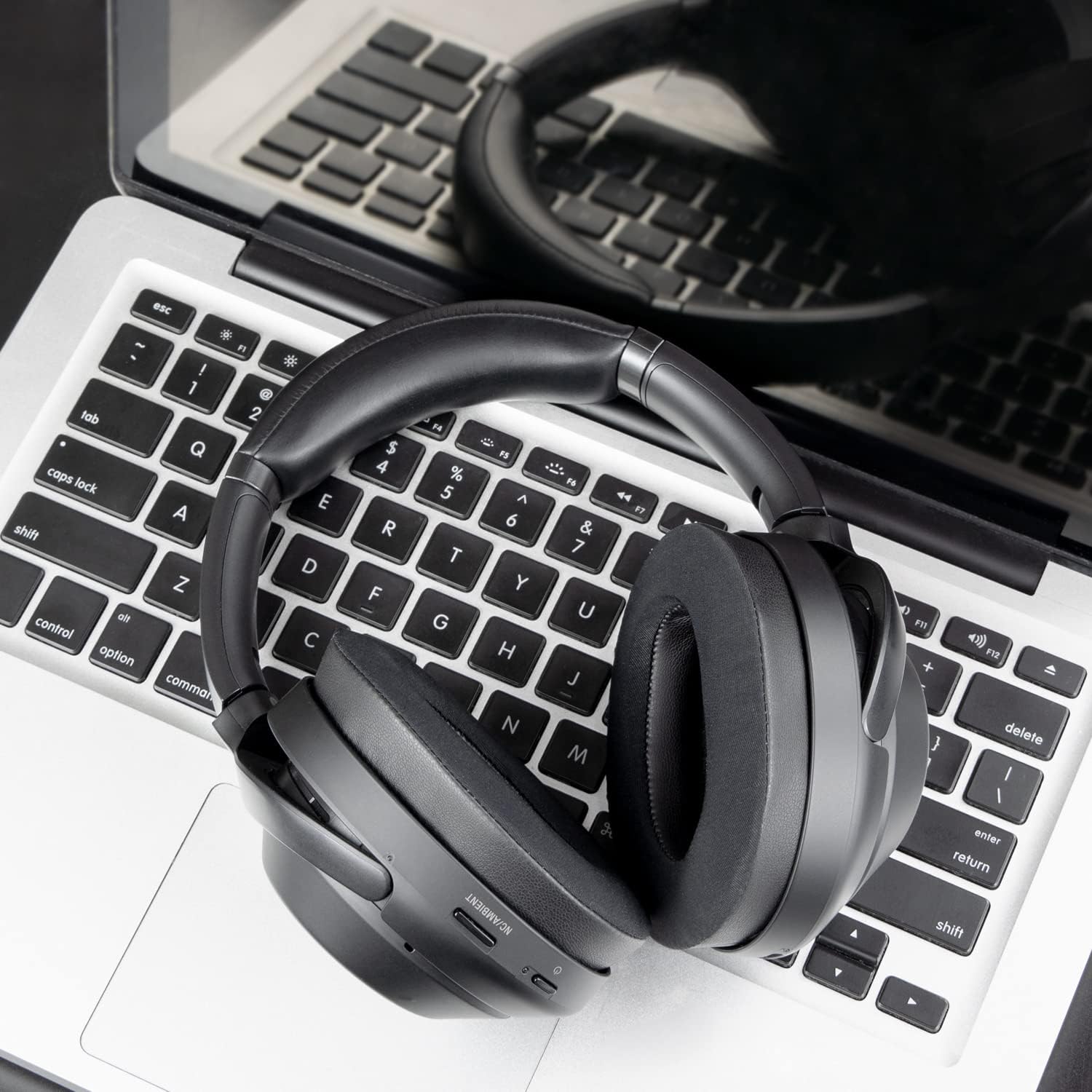 CS Upgraded Replacement Cooling Gel Ear Pad Cushions for Sony WH-1000XM4 Headphones - product image 4 - Audio Sellerz