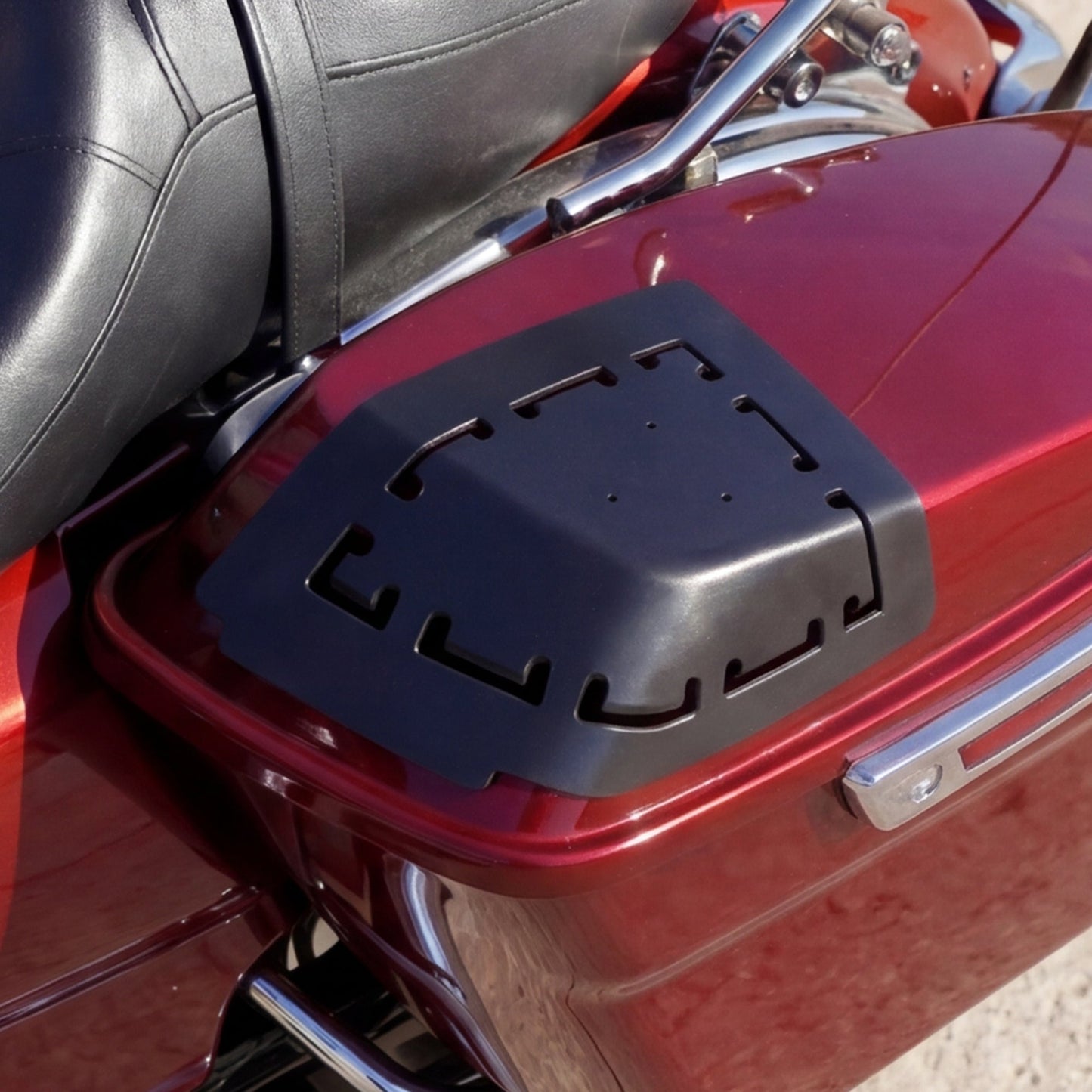 Harley-Davidson Saddlebag Speaker Lid Conversion Kit for models 2014-2023.