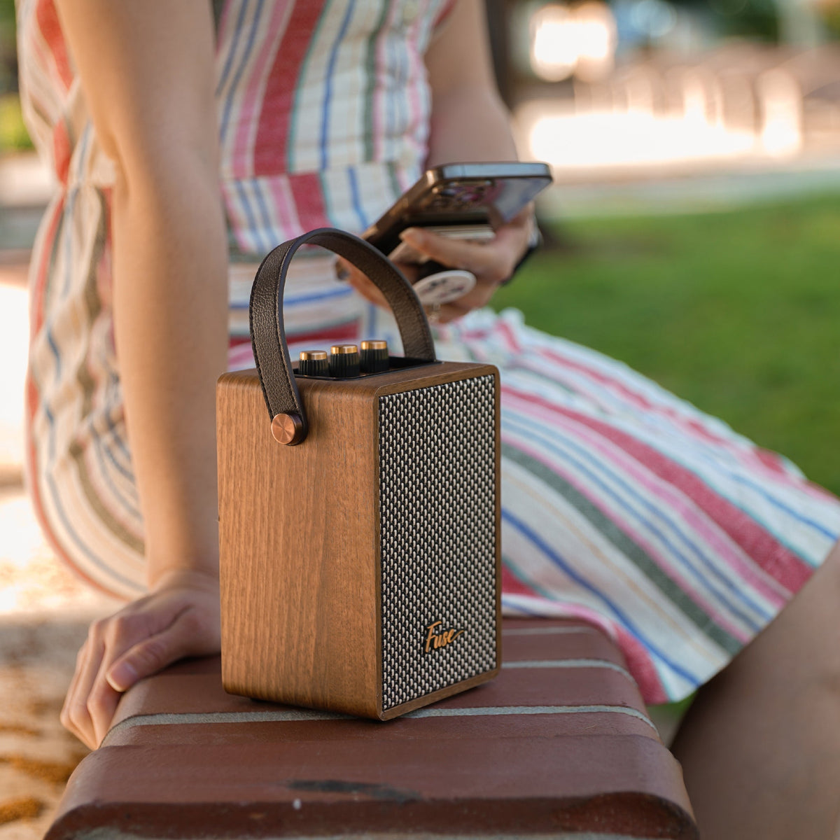 Fuse Andle Vintage Retro Portable Bluetooth Speaker - product image 9 - Audio Sellerz
