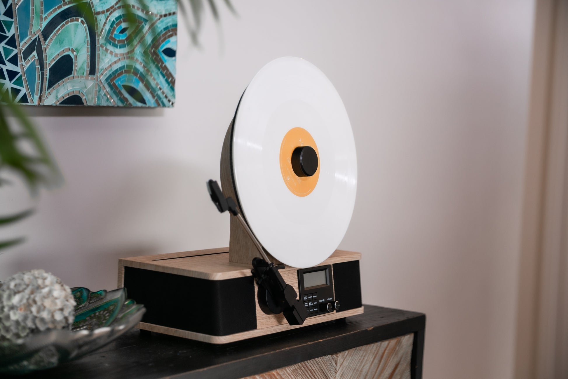 Fuse Wrap Vertical Vinyl Record Player - product image 3 - Audio Sellerz