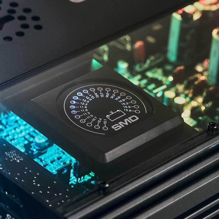 SMD 5-Channel Amplifier with VM-1 Voltmeter and Digital LED Lights 4 x 250W at 2-Ohm Class AB + 1 x 1800W at 1-Ohm Class D - Steve Meade Designs.