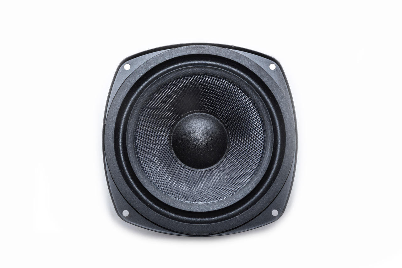 Bavsound Rear Deck Subwoofer Replacement Kit (4 Speakers) BMW E38 7 Series 1995-2001.