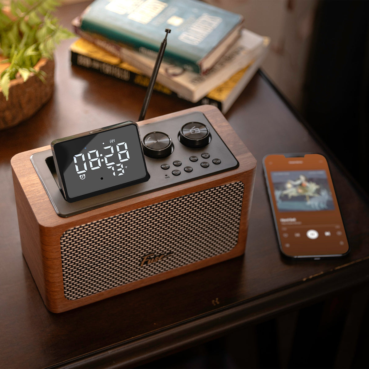Fuse Zide Vintage Retro Radio with Alarm Clock - product image 5 - Audio Sellerz